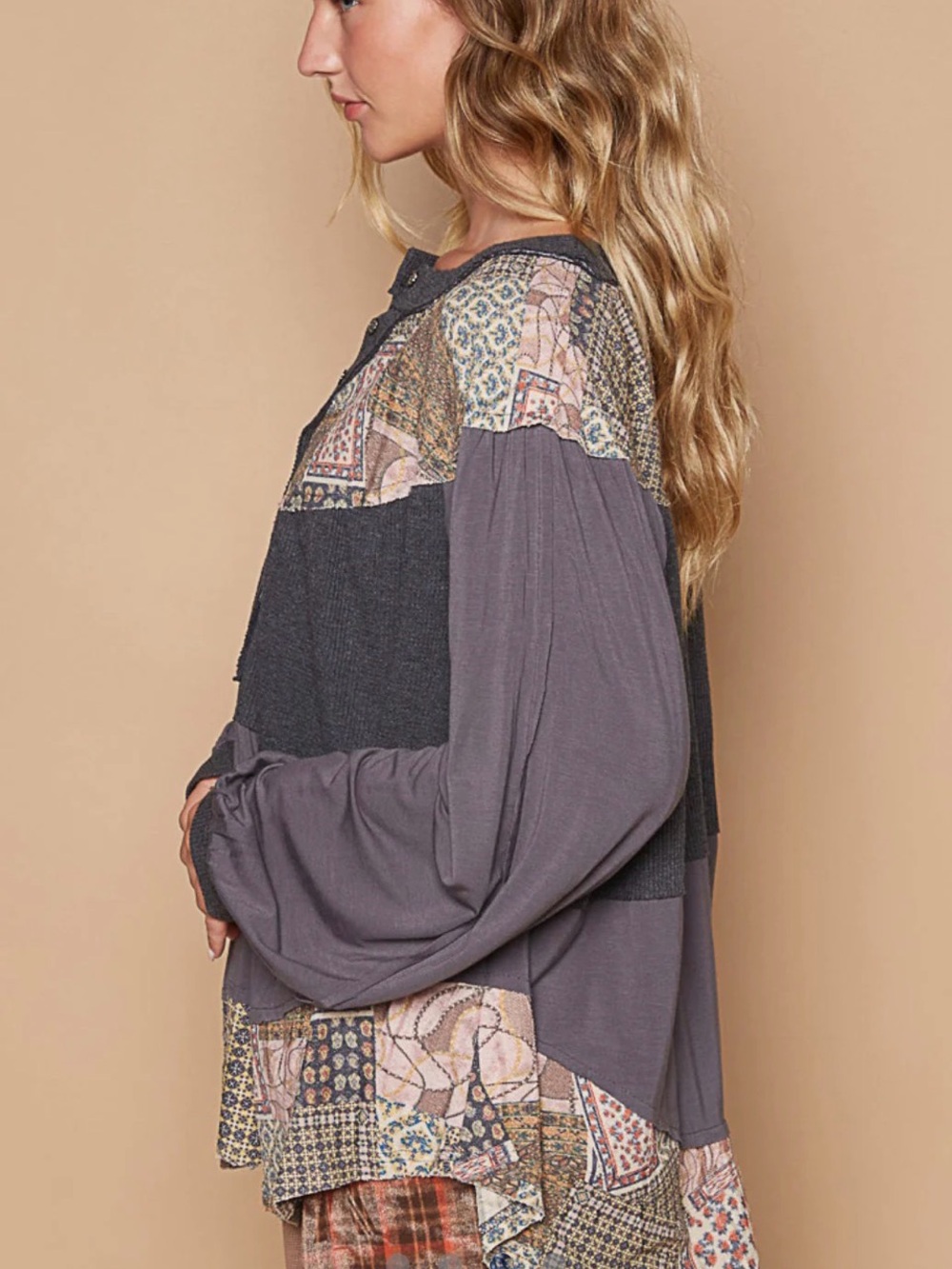 POL Mixed Print Patchwork Balloon Sleeve Charcoal Henley Pullover Top - Picture 3 of 9